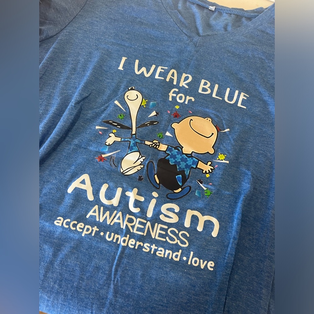 Snoopy Autism Awareness tshirt 2XL